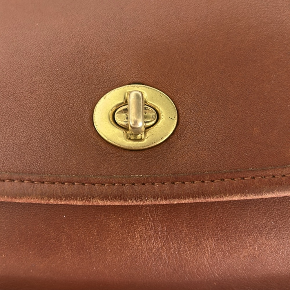 Coach Authentic Vintage British Tan Soft Leather #9790 Crossbody Bag - Picture 8 of 16